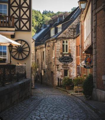 Rochefort Apartment | Beautiful Au Chant des Oiseaux: Pet & Child Friendly Stay
