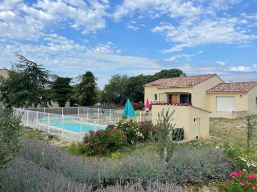 Orgnac-l'Aven House | Enjoy Oceanfront Bliss at Au Clos des Faysses
