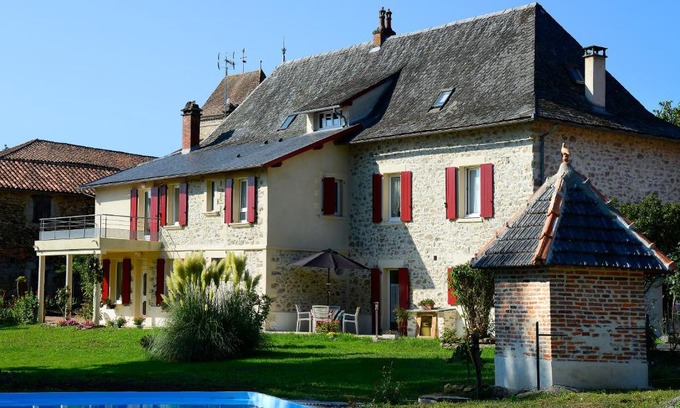 Bagnac-sur-Cele House | Relaxing Retreat at Au Clos du Célé with Ocean Views