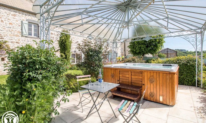 Genouillac House | Experience Wellness at Au Coeur des Combrailles Spa Retreat