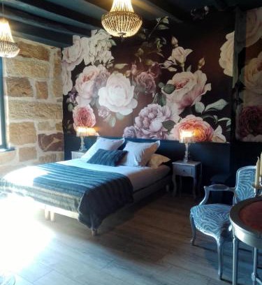 Le Bourg Bed & Breakfast | Idyllic Au gré du Lot: Oceanfront Views & Spa Retreat