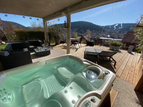 Gerardmer Apartment | Indulge at Au Nid Cosy d'Isa in Gerardmer - Private Spas