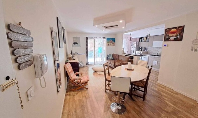Aubagne Apartment | Au P'tit Pagnol: Cozy T3 with Garden and Pet-Friendly Perks