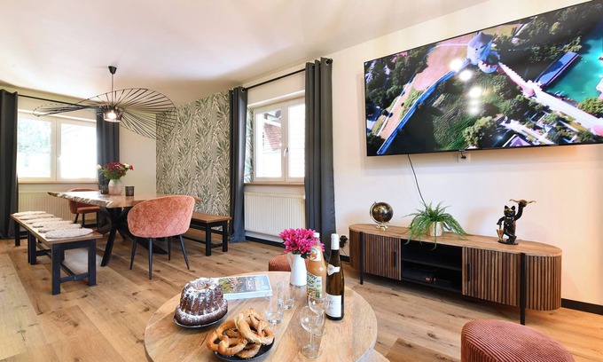 Moosch House | Au Paradis des 4 Saisons : Modern house with terrace. Pets allowed