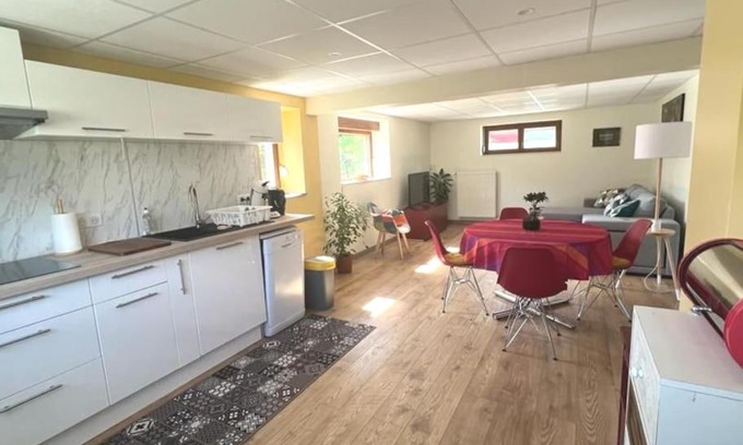 Horbourg-Wihr Apartment | Relax at Au Petit Bonheur: Pet-Friendly Oceanfront Retreat