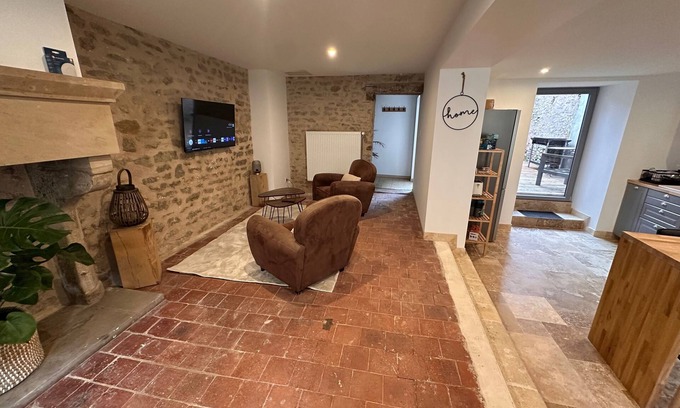 Langres Apartment | Au Petit LANGRES: Downtown house
