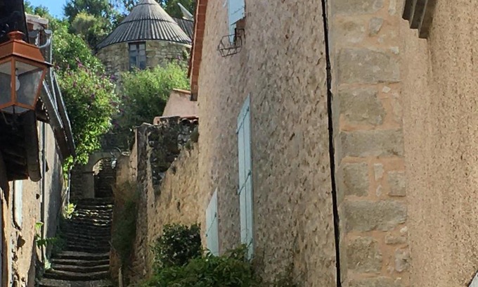 Lautrec Apartment | Discover Comfort at Au pied du Moulin - 9/10 Guest Rating