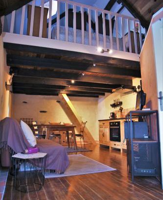 Plounevezel House | Pet-Friendly Retreat: Au ptit gîte with a 9/10 Rating