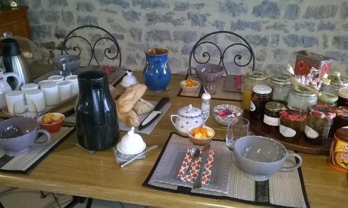 Essey Bed & Breakfast | Guest Rated: 9.3 at Au Rendez vous de l'Auxois B&B