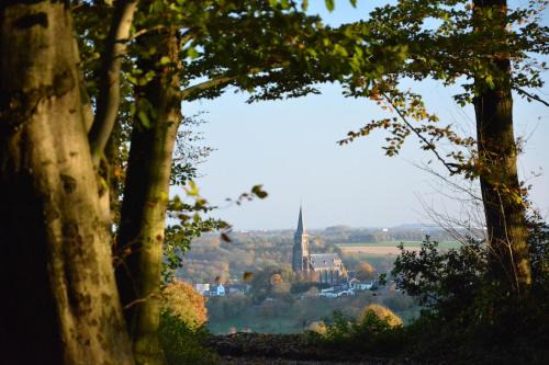 Vijlen Bed & Breakfast | Discover Auberge A gen Kirk B&B - Family and Pet Friendly