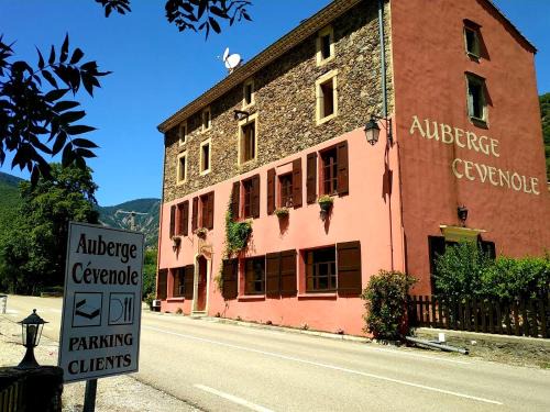 Valleraugue Hotel | Family-Friendly Retreat at Auberge Cevenole with Dining Options