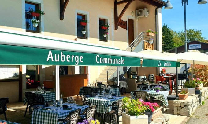 Peron Hotel | Pet-Friendly Stay at Auberge Communale de la Fruitière