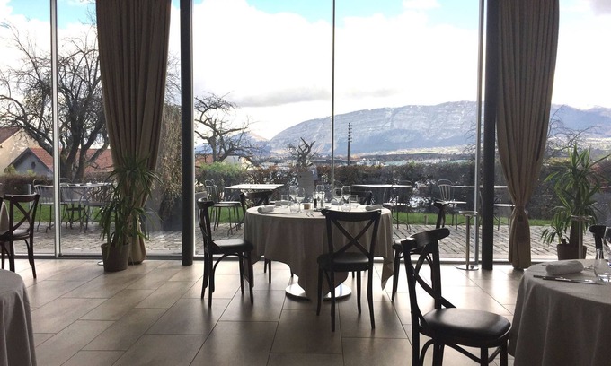 Confignon Hotel | Experience Auberge de Confignon: Spa & Family-Friendly Stay