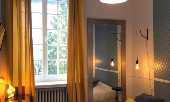 Combree Hotel | Discover Auberge de l'Ombrée: Family-Friendly Retreat