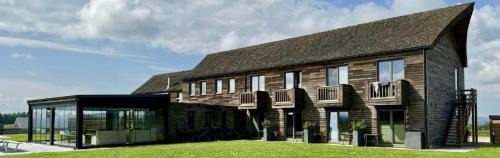 Mousny House | Discover Auberge des Blancs Cailloux: Pet & Child Friendly Retreat