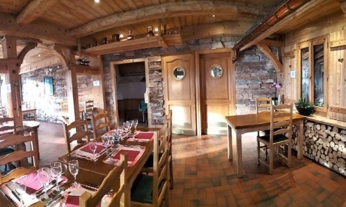 La Bresse Hotel | Discover Auberge des Skieurs: Pet-Friendly with Pool & Hot Tub