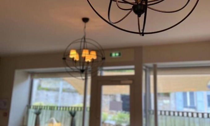 Grosrouvre House | Relaxing Retreat at Auberge du Chasseur with Spa & Dining