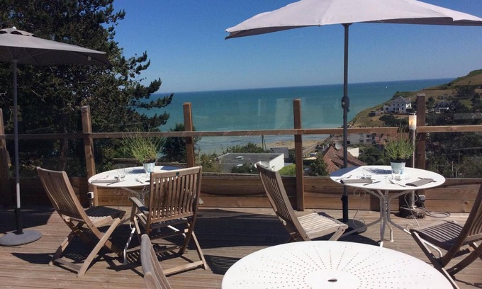 Dieppe Hotel | Discover Auberge du Vieux Puits: Eco-Friendly Escapes
