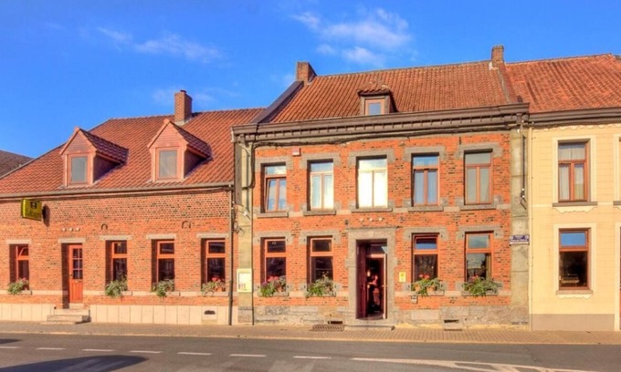 Thulin Hotel | Experience Comfort at Auberge le XIXème - Rated 9/10