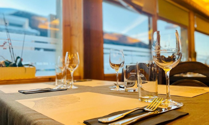 Bourg-Saint-Pierre Hotel | Auberge les Charmettes