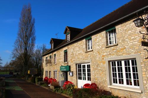 Cerise Hotel | Discover Auberge Normande: Family-Friendly Dining Awaits