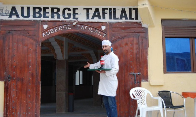 Imilchil Hotel | Inviting Auberge Tafilalt Bouzmou with Ocean Views