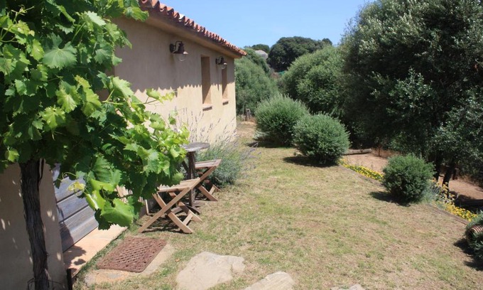 Sartene Hotel | Discover Auberge U Sirenu: Oceanfront Retreat with Pool