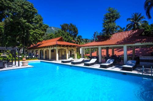Vaudreuil Hotel | Relax at Auberge Villa Cana with Oceanfront Views & Pool