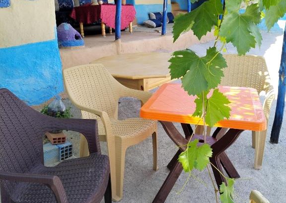 Zoumi House | Auberge Yeswal: Pet-Friendly Retreat with Great Amenities