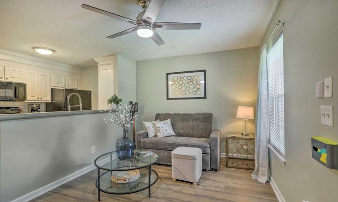 Auburn Apartment | Convenient Auburn Condo with Pools Near University