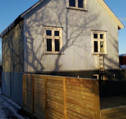 Laugaras Apartment | Family-Friendly Audsholt 2 with Hot Tub & Kitchen Access