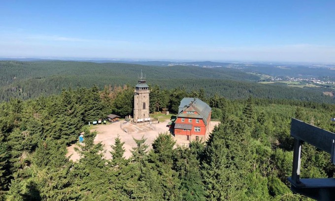 Eibenstock Hotel | Pet-Friendly Auersberg Haus with Hot Tub & Family Amenities