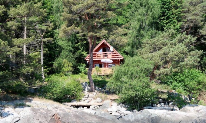 Balestrand House | Oceanfront Retreat at August by Interhome – Rated 9.2/10