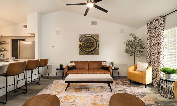 Sanford House | August Escape! Soak in the hot tub & ride bikes to the Sanford Riverwalk!