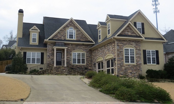 Martinez House | Exclusive Augusta Masters Tournament Home with Pool & Spa