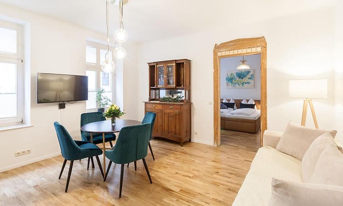 Mitte Apartment | Tranquil Retreat in Central Location with King Bed