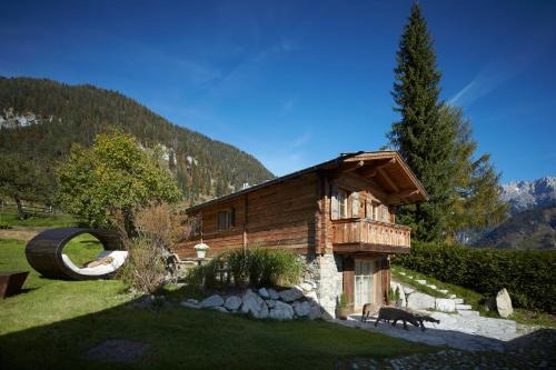 Saalfelden am Steinernen Meer Ski Chalet | Discover Auhäuslgut: Family-Friendly Retreat with Top Ratings