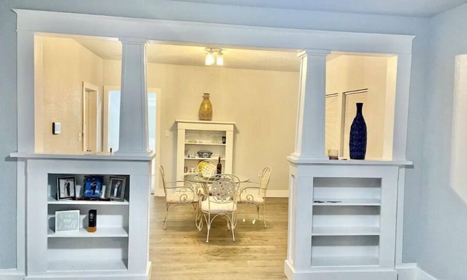Bastrop Cottage | Cozy Aunt Elaine's Downtown Cottage with Spa & Hot Tub