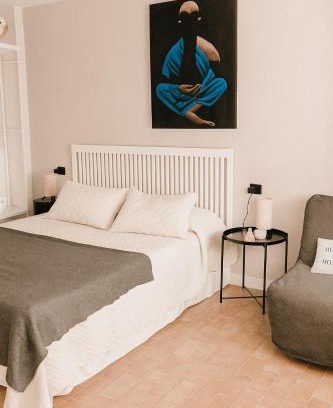 Hornillos del Camino Hostel | Aura Jacobea