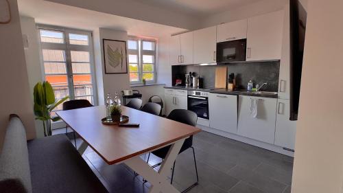 Merseburg Apartment | Exclusive AuraLoft: 4-Star Stay with Family & Pet Perks
