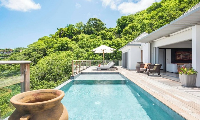 Anse de Lorient Villa | Indulge in Aurea Villa: Oceanfront Luxury & Spa Retreat