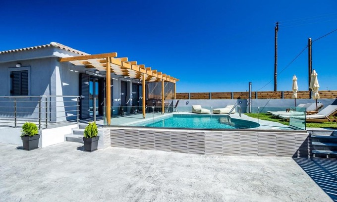 Agrilia Villa | Guest Rated 10/10 at Aurelia Villa with Pool & Kitchen