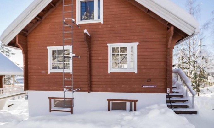 Kehys-Kainuu House | Relax at Aurinkoalppi 11a with Lake View and Spa Amenities
