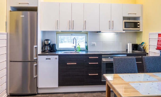 Sotkamo House | Family-Friendly Aurinkoranta 9 a with Spa and Kitchen