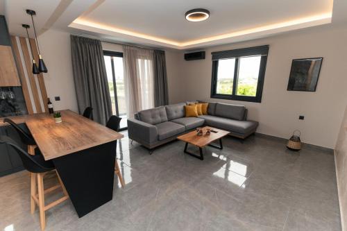 Marmari Apartment | Aurora Apart 5 Sea view suite near the beach
