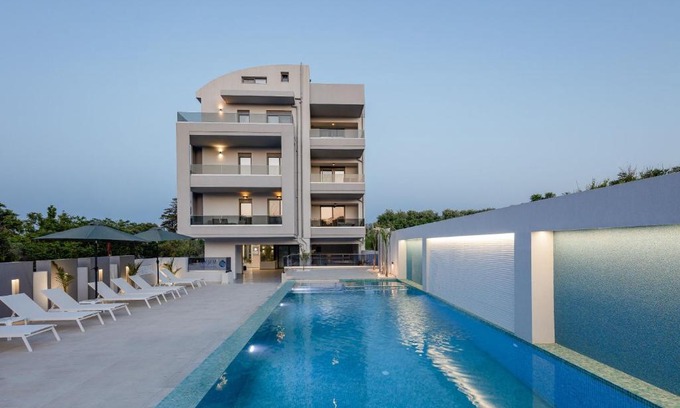 Vamvakopoulo Apartment | Oceanfront Aurora Apartments with Pool & Hot Tub Access