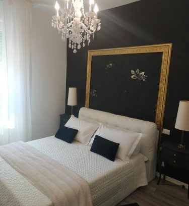 Crocetta-San Lazzaro-Modena Est Apartment | Guest Rated 9.5: Aurora Flowers Near Center & Train Station
