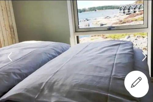 Steinsland Apartment | Experience Austefjorden Fjordsuite with Breathtaking Views
