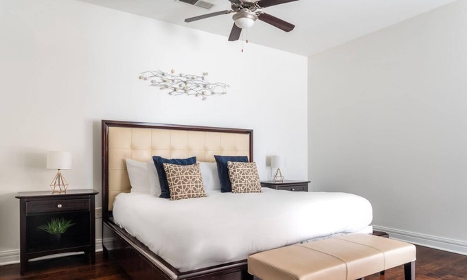Waller Creek District Apartment | Austin | Awesome Studio Apartment