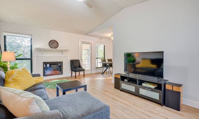 Apache Shores House | Austin Home w/ Community Pool: 3 Mi to Lake Travis